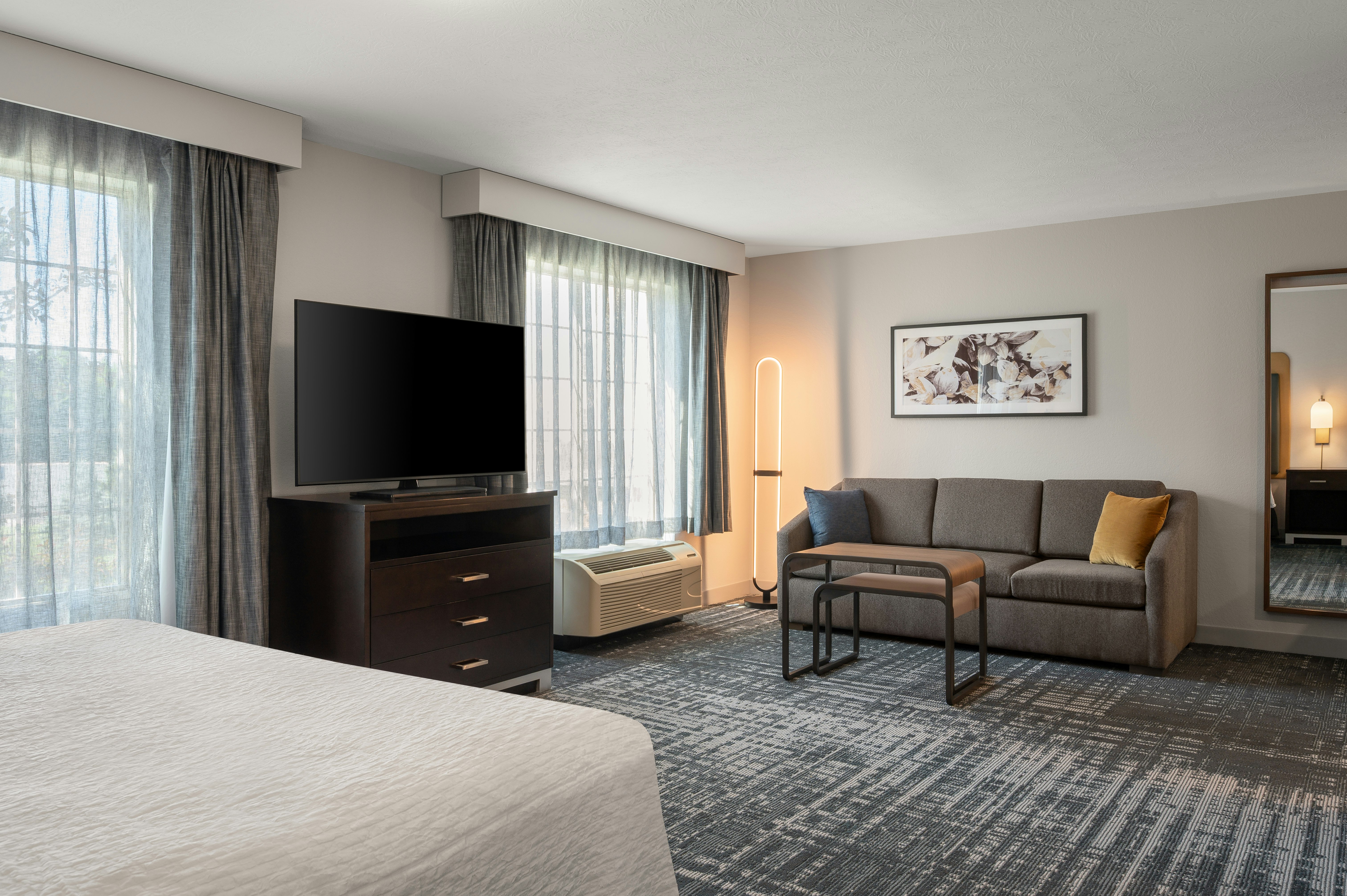 STUDIO, KING BED, ACCESSIBLE
