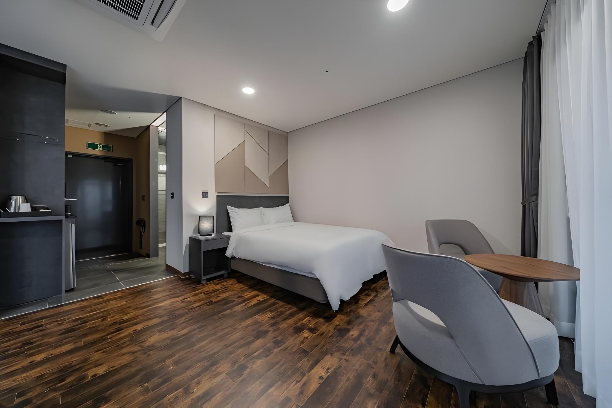 Gold, Family Suite, Premium, Mountain View