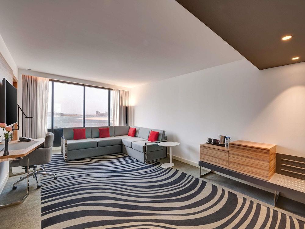 Novotel Sharjah Expo Centre 50/71