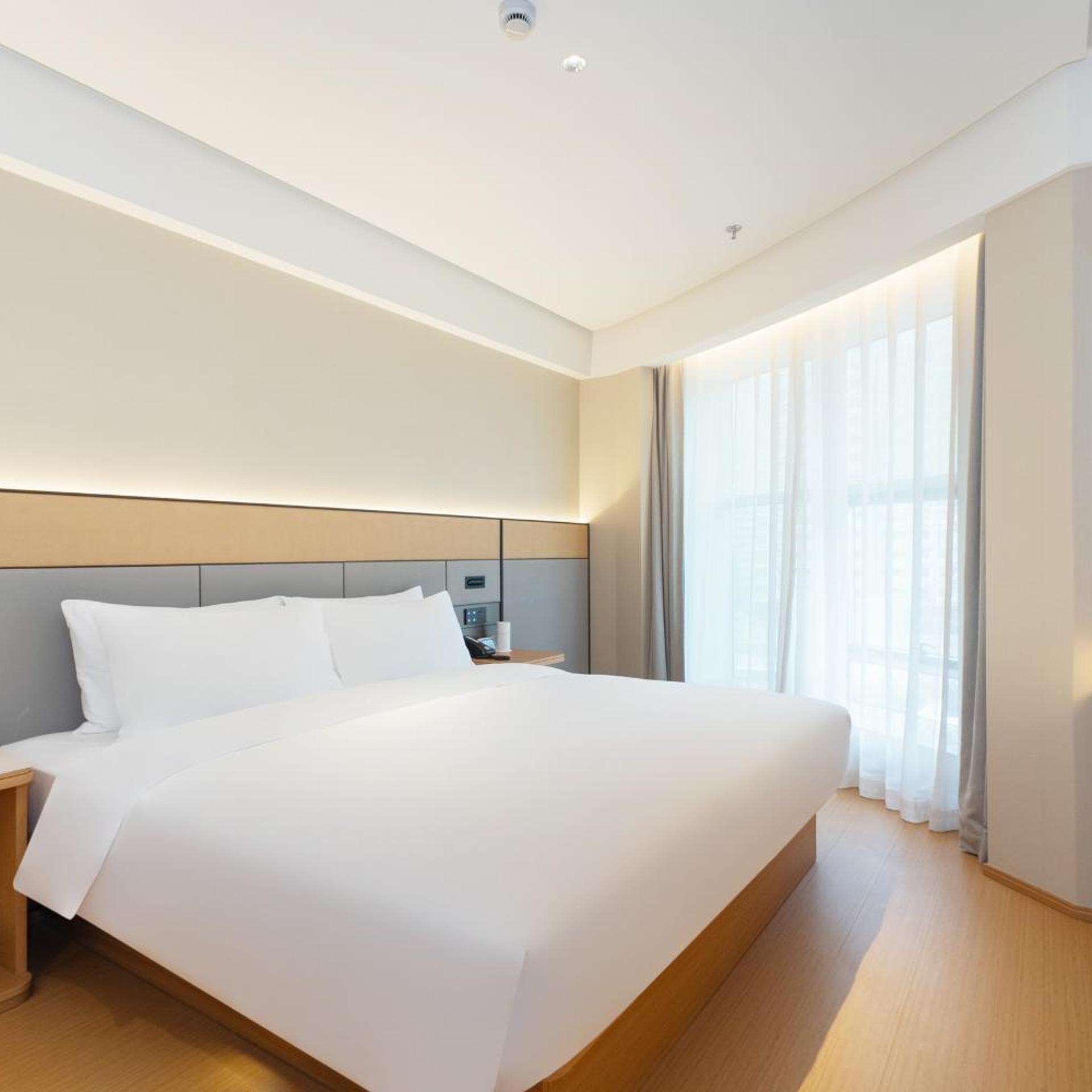 JI Hotel (Shanghai Caohejing Hongcao Road) 9/34