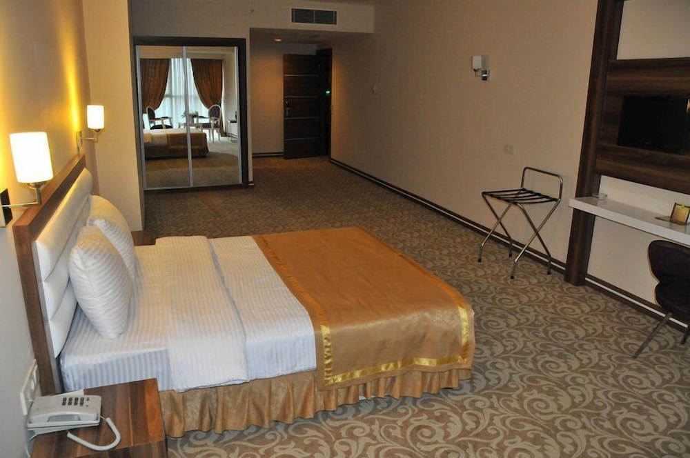 Ozpark Hotel 6/50