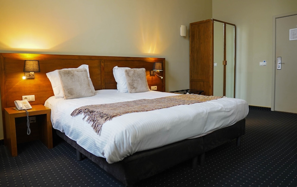 Hotel De Flandre 15/32