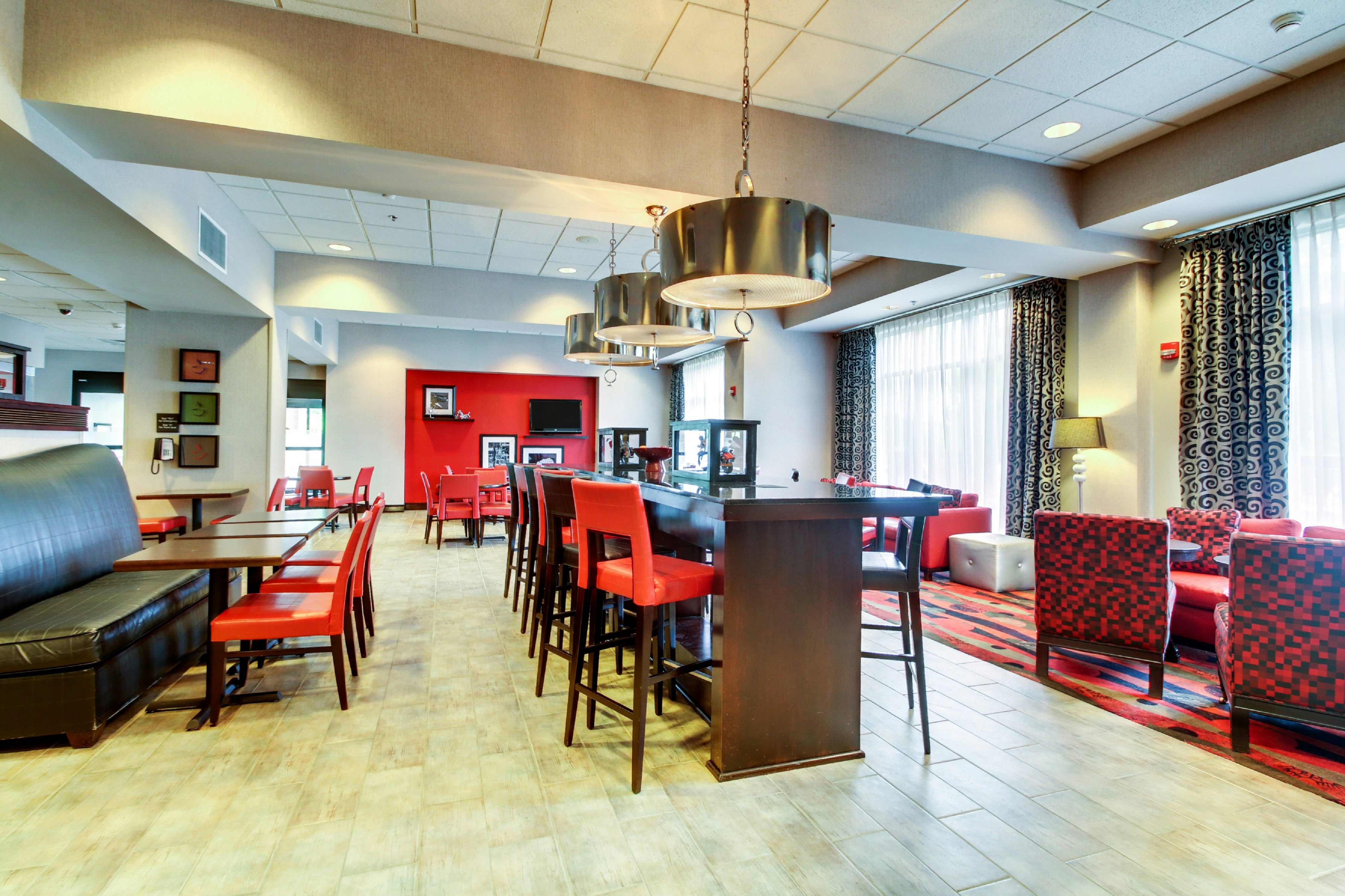 Hampton Inn Birmingham Leeds 56/74