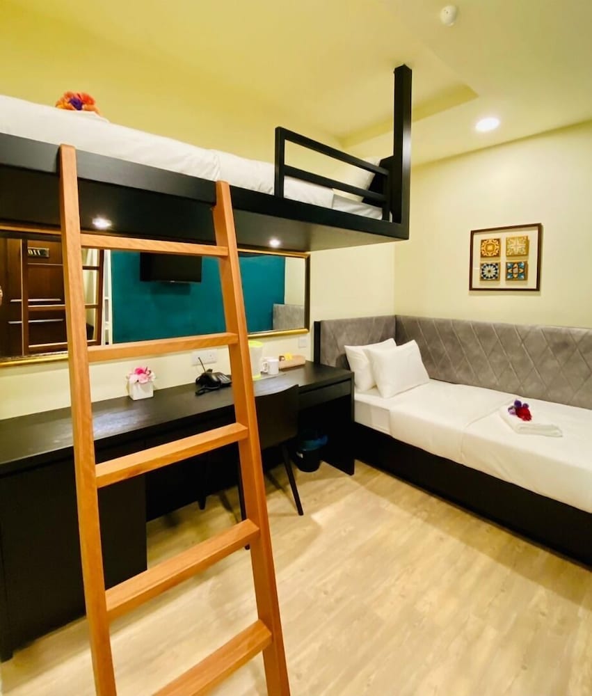 Bishop Hotel Penang 24/50