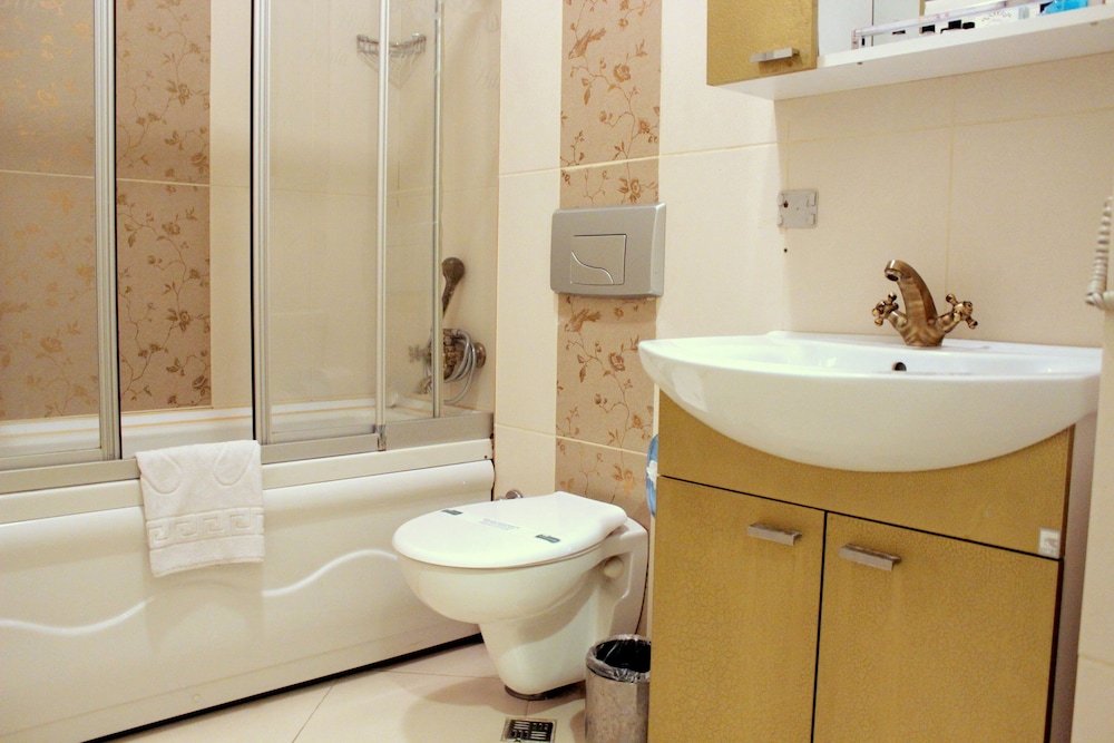 Hotel Santa Hill 28/30