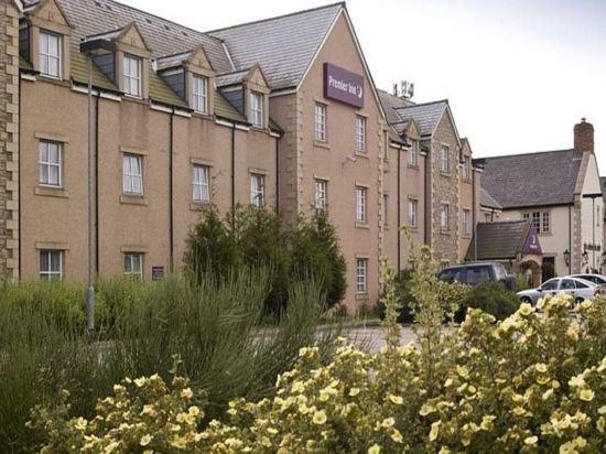 Premier Inn Aberdeen (Westhill) 22/25
