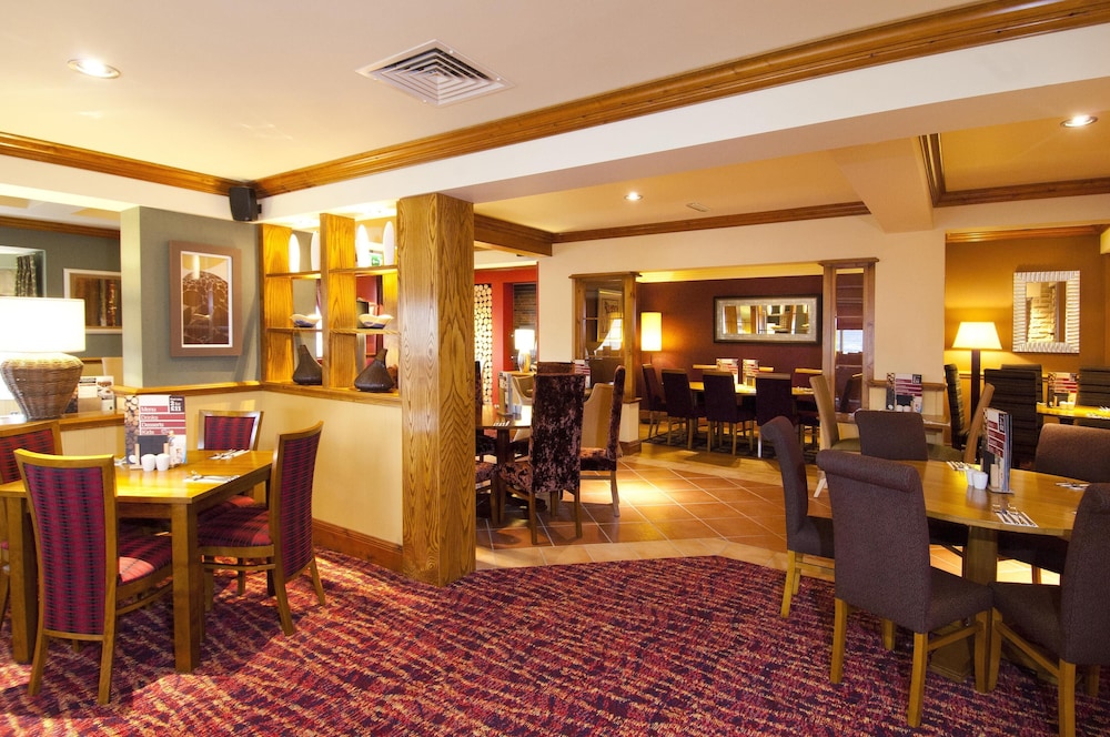 Premier Inn Rugeley 31/50