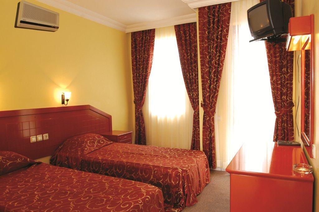 Gunes Hotel 7/22