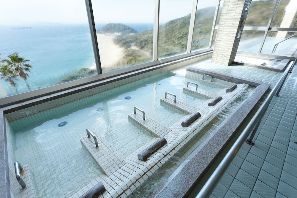 swimming pool spa