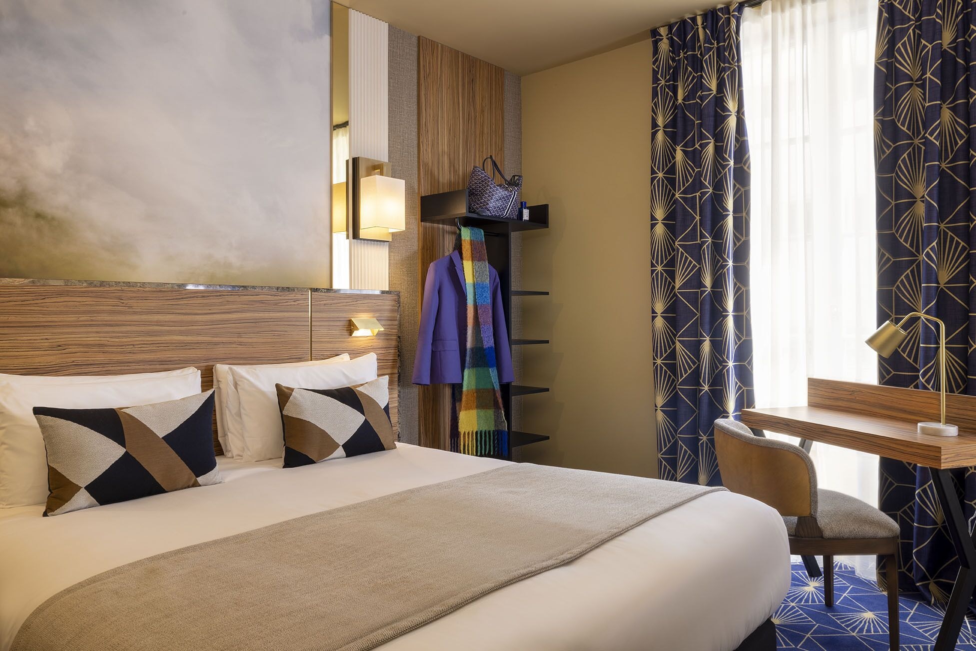 Petite, Double Bed