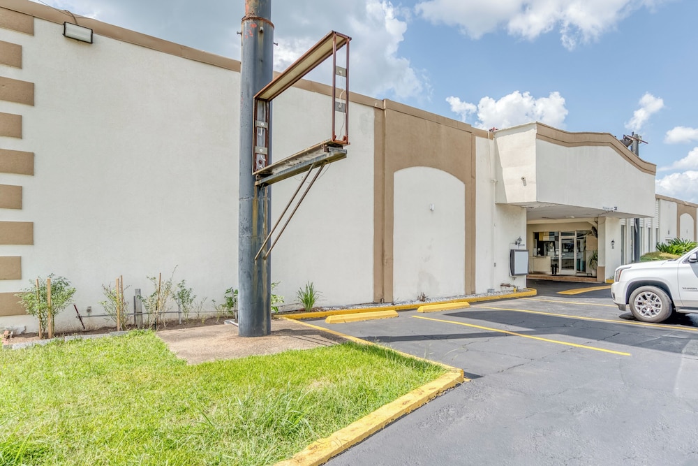 Hotel Alexandria LA - Hwy 165 37/46
