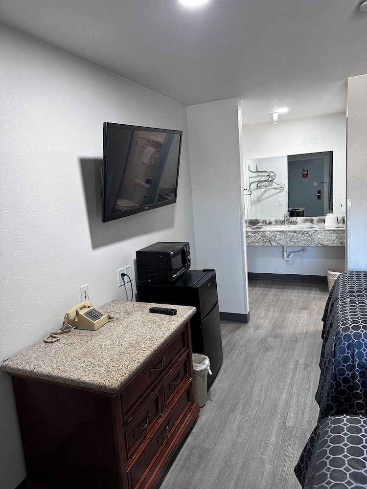 Motel Santa Cruz 34/53