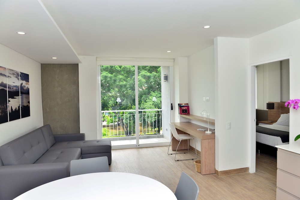 Park V Hotel Suites 27/45