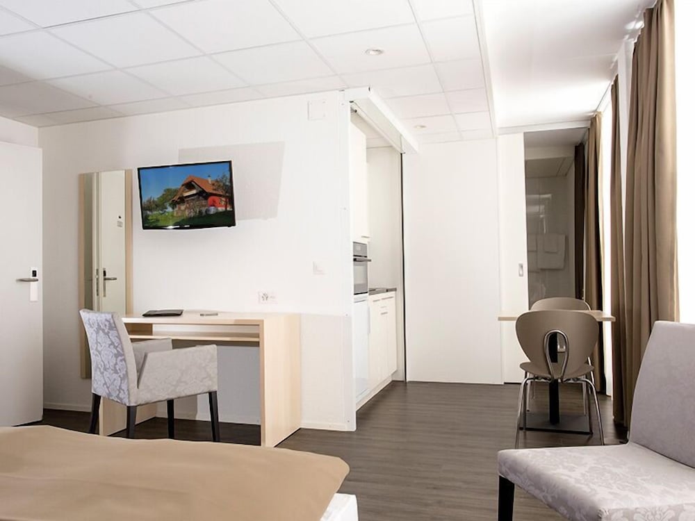 Hine Adon Apart Bern-Airport 28/50