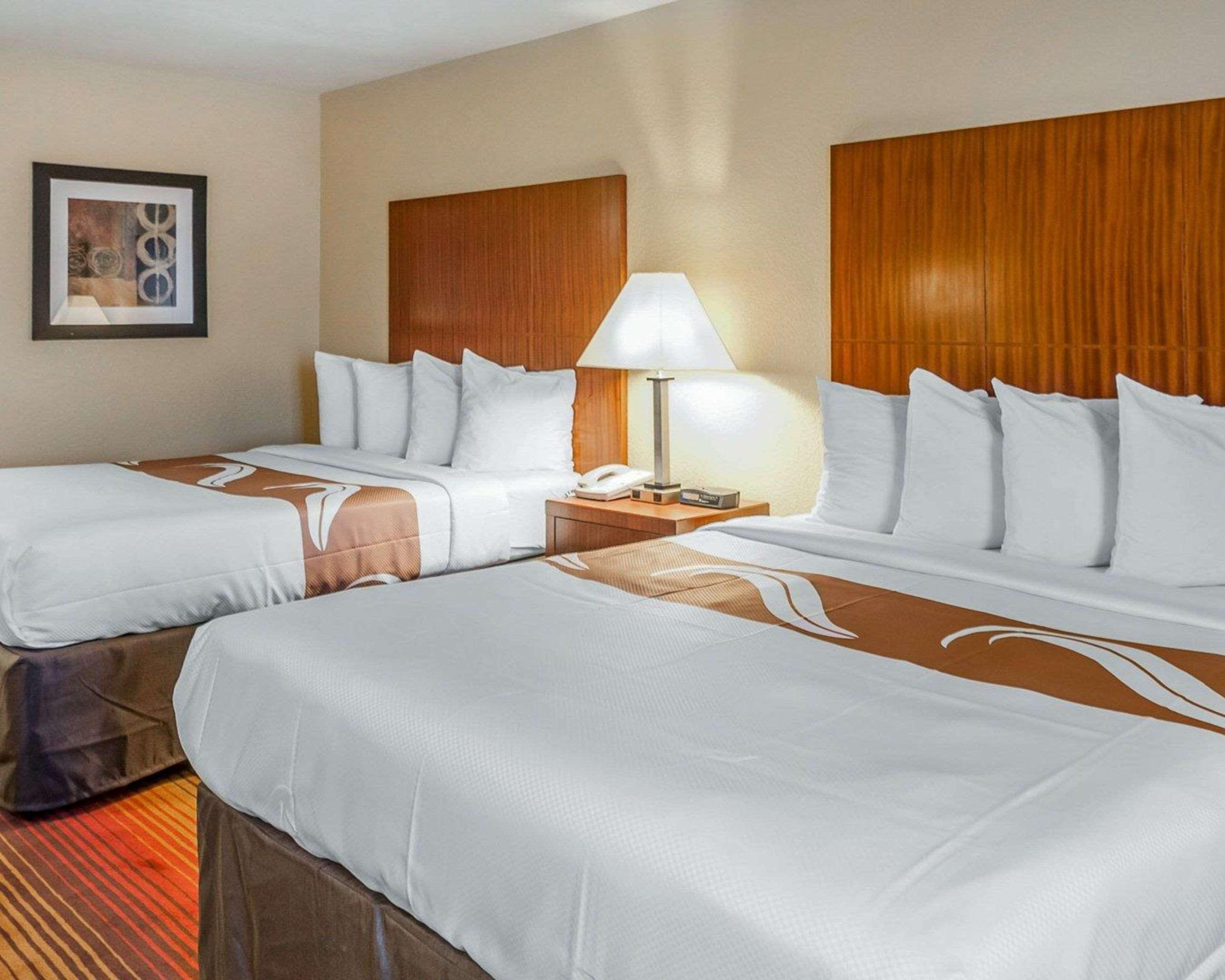 ROOM, 2 QUEEN BEDS, SMOKING