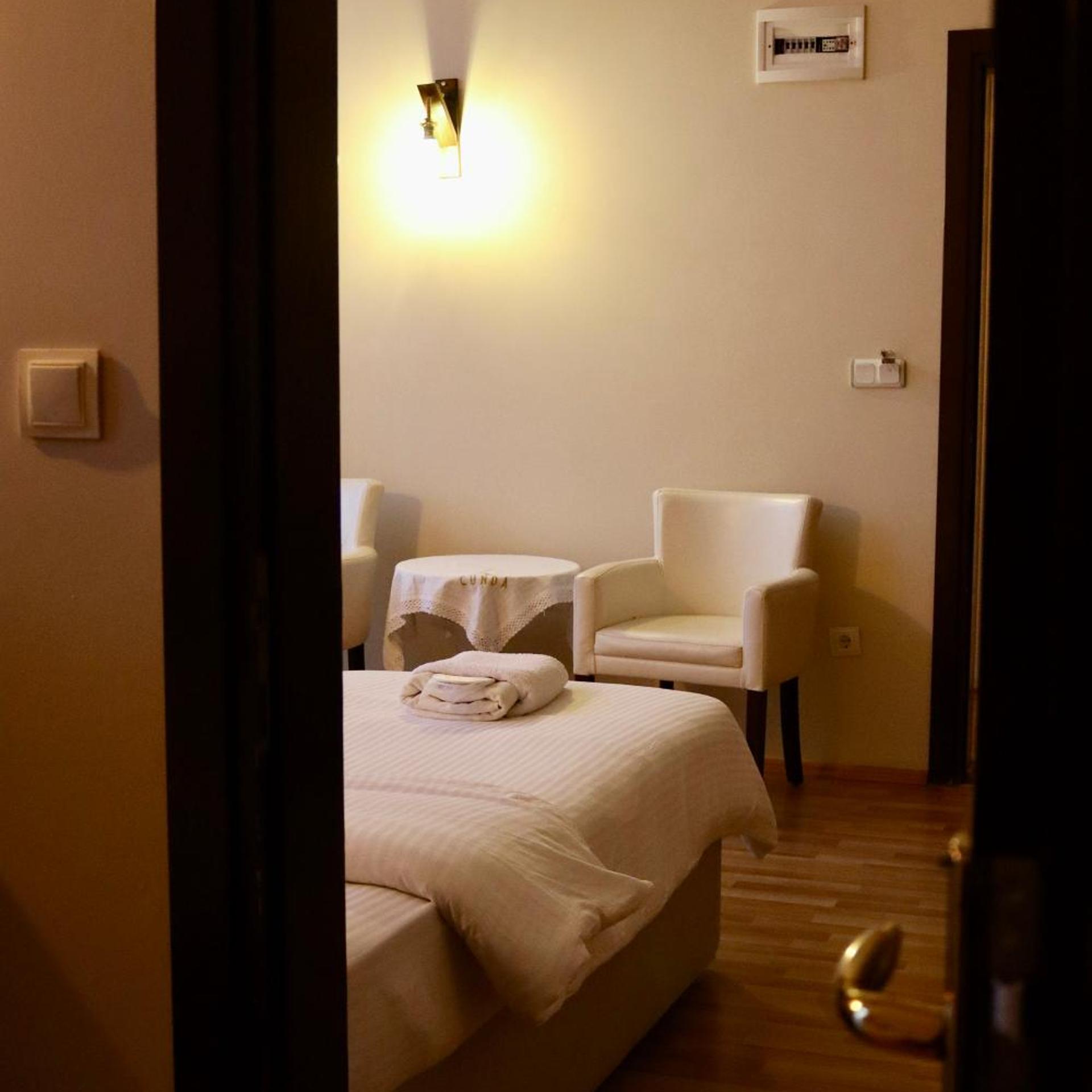 جناح، Eden Selene Hotel 3/4