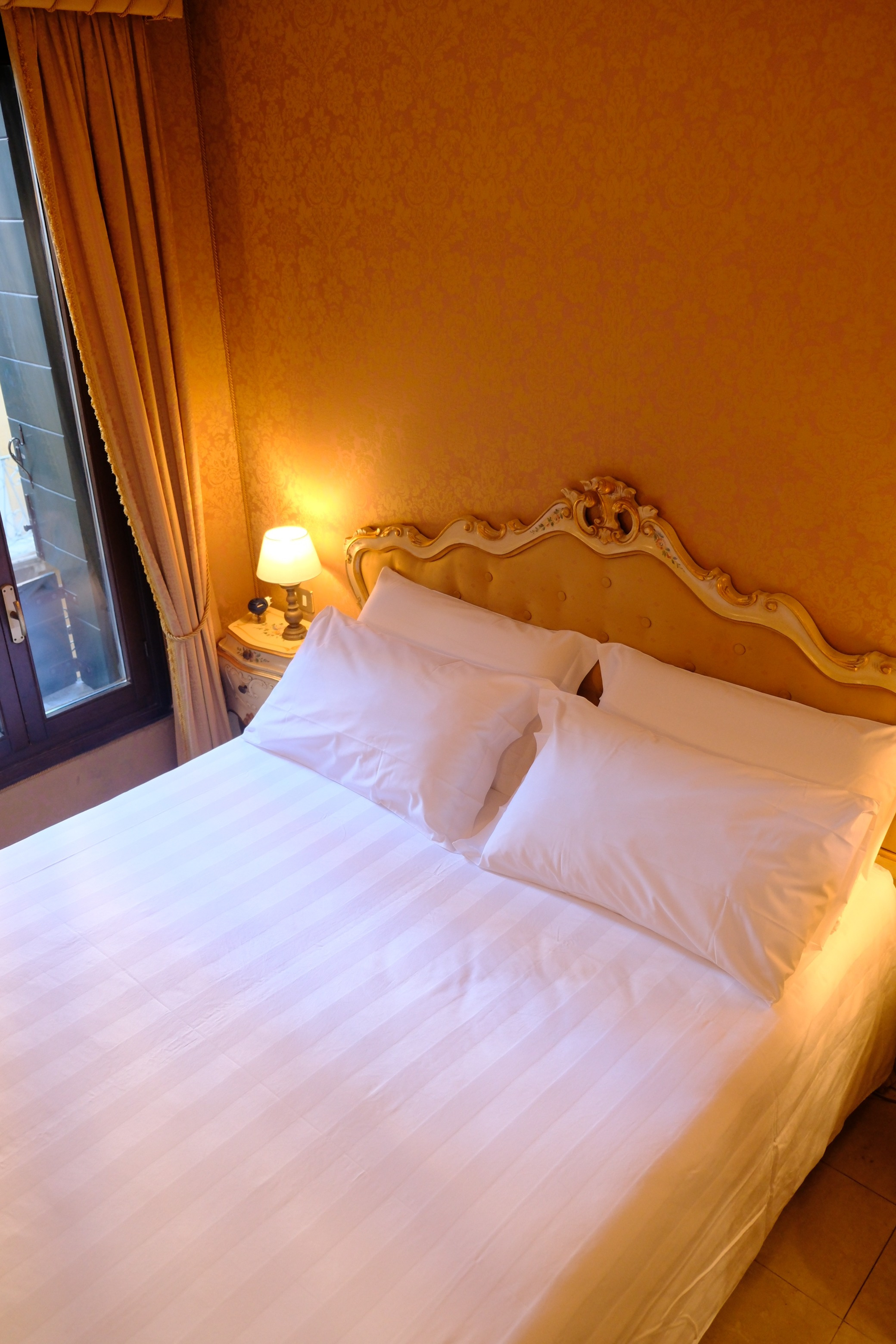 Romantic, Bright, Traditional, with View