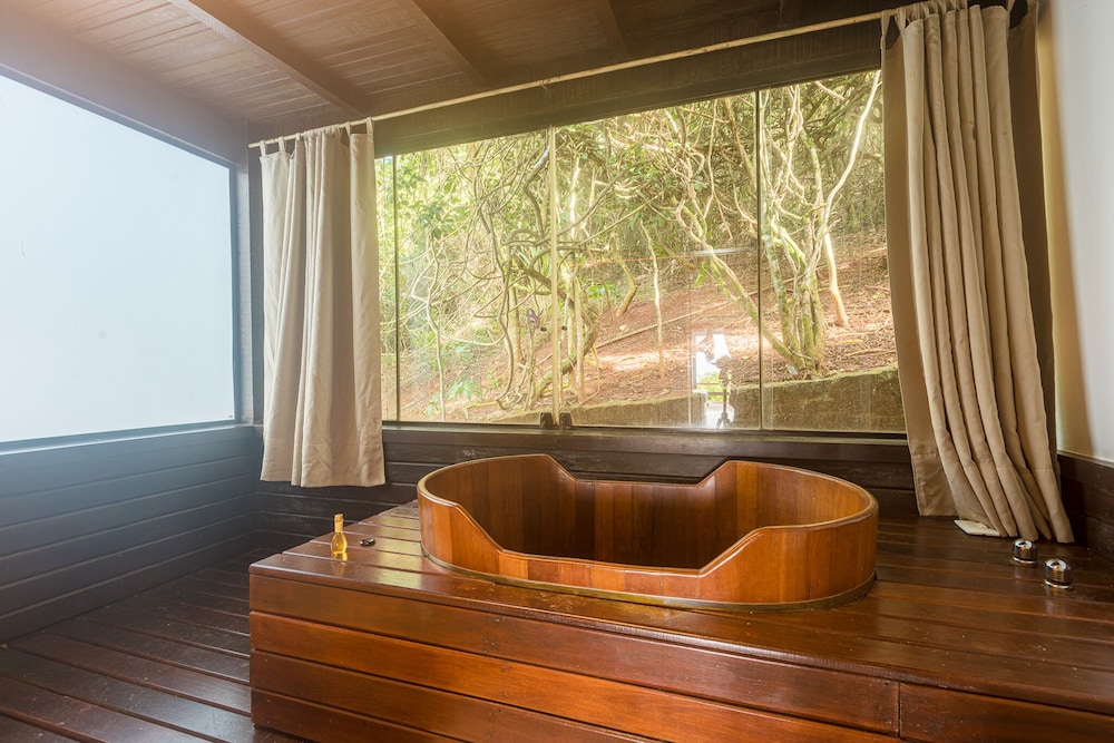 La Pedrera Small Hotel And Spa 54/77