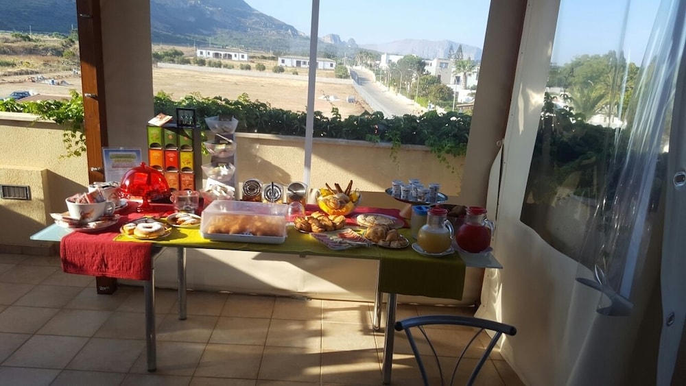 Iride Hotel 32/43