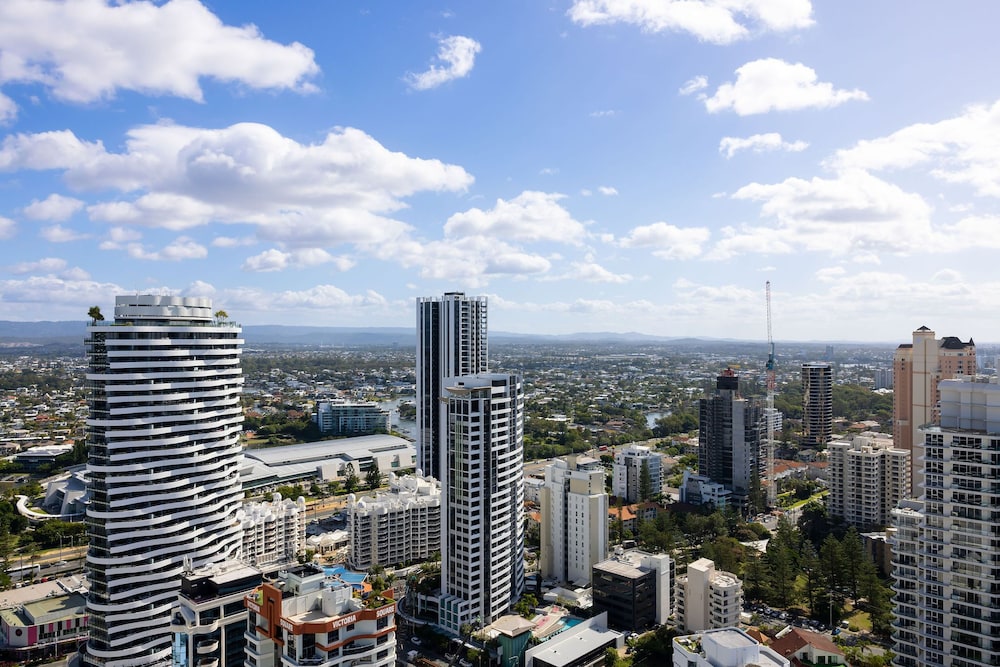 ULTIQA Air on Broadbeach 4/71