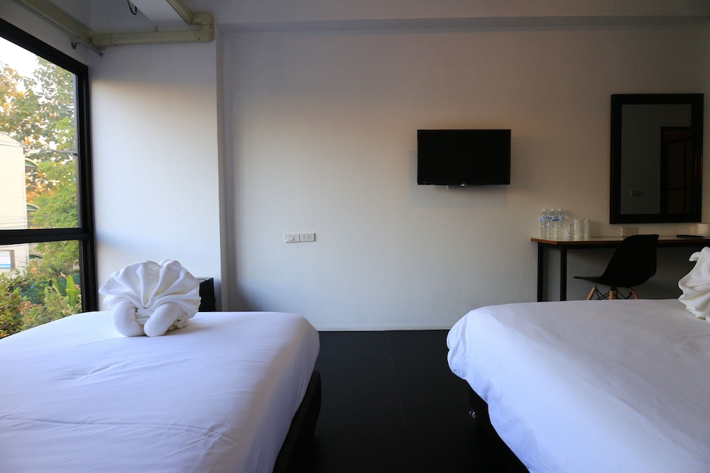 Azz Hotel 14/43