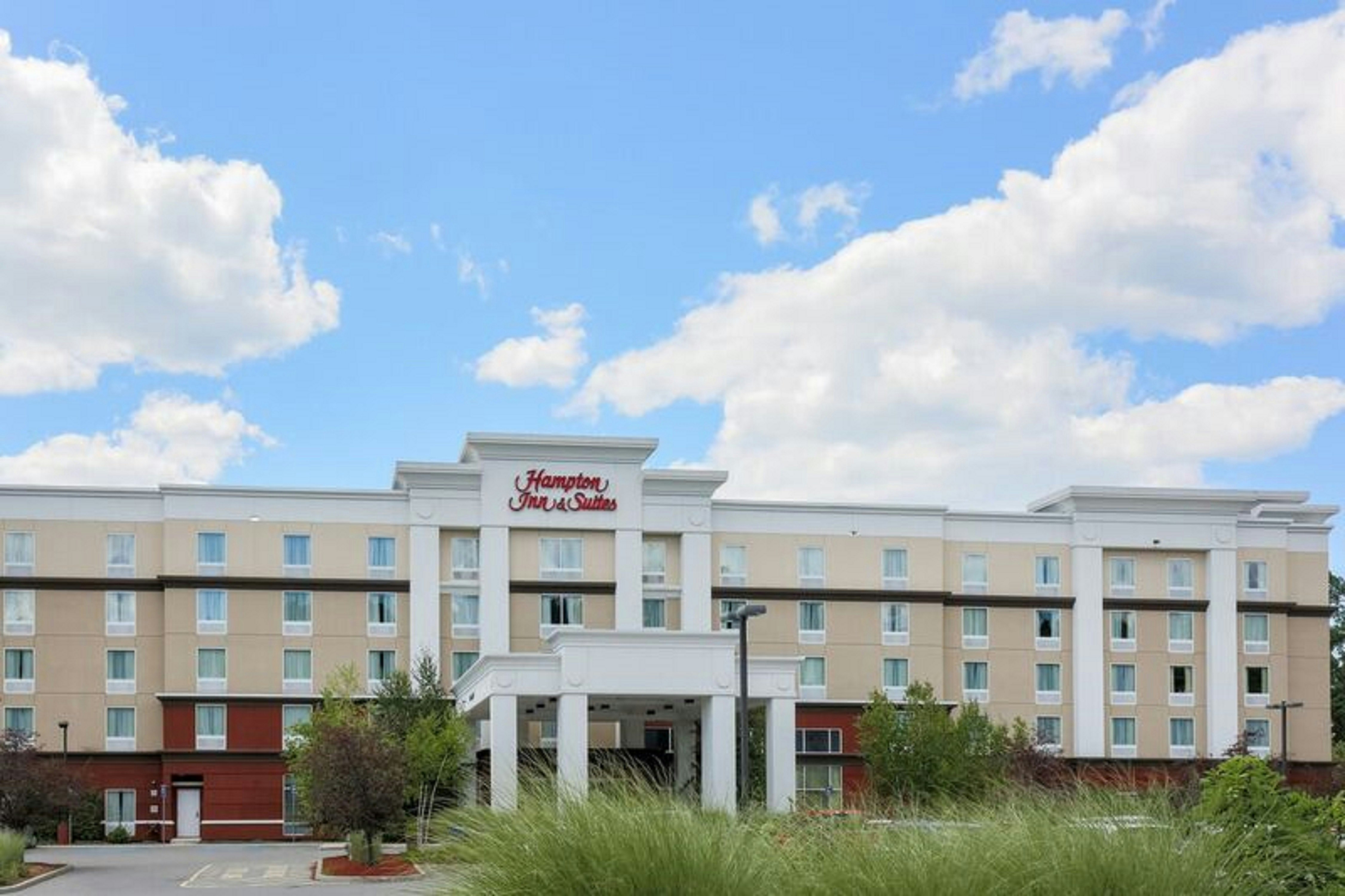 Hampton Inn & Suites Poughkeepsie 3/54