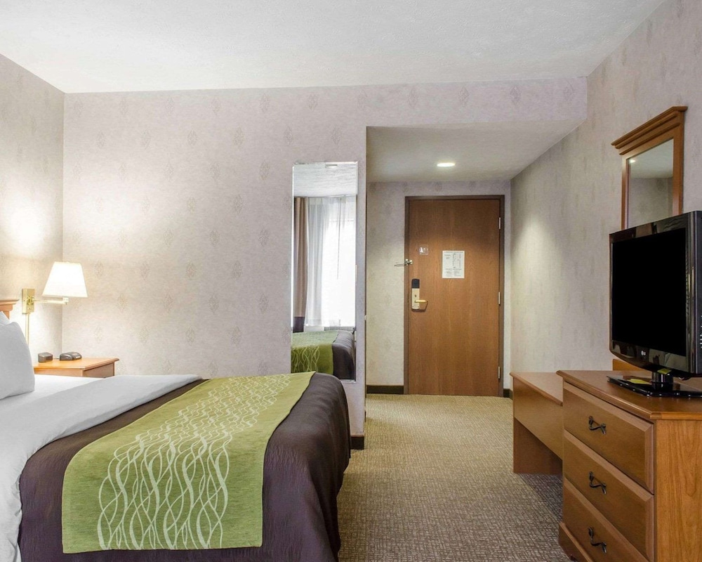 Comfort Inn Huntingdon, PA 11/34