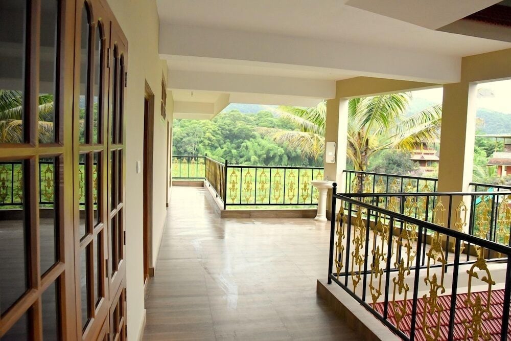 JUNGLE PALACE HOMESTAY 8/46