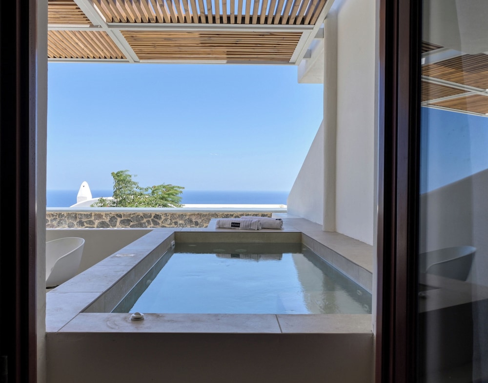 SPLENDOUR RESORT 45/80
