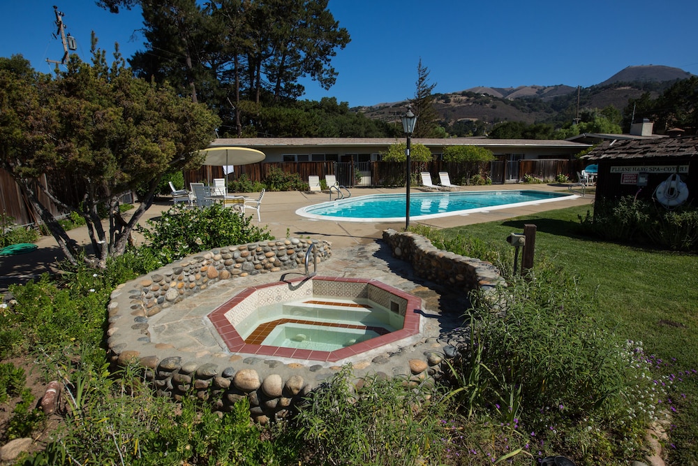 Contenta Inn 11/66