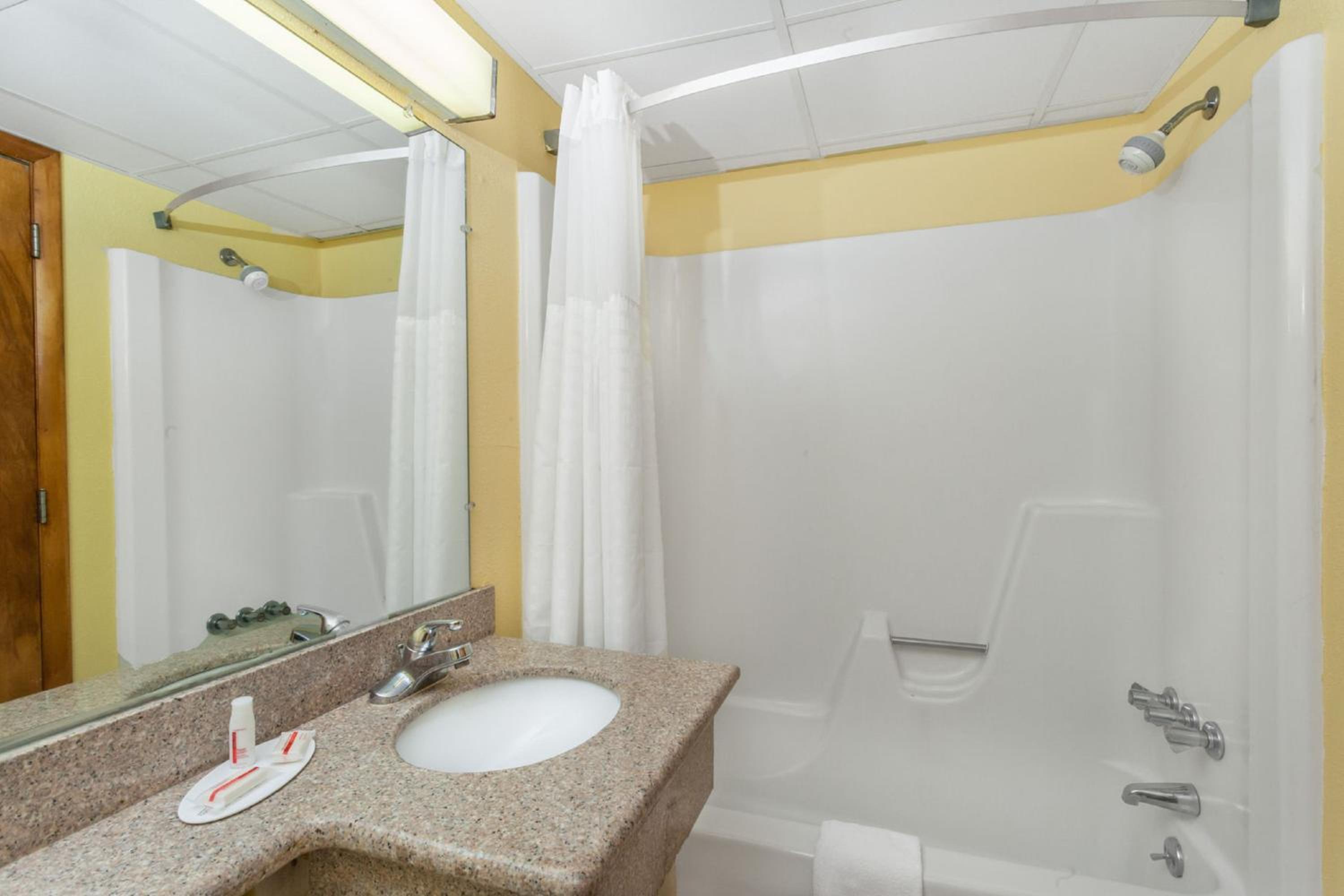 Room, King Bed, Jetted Tub