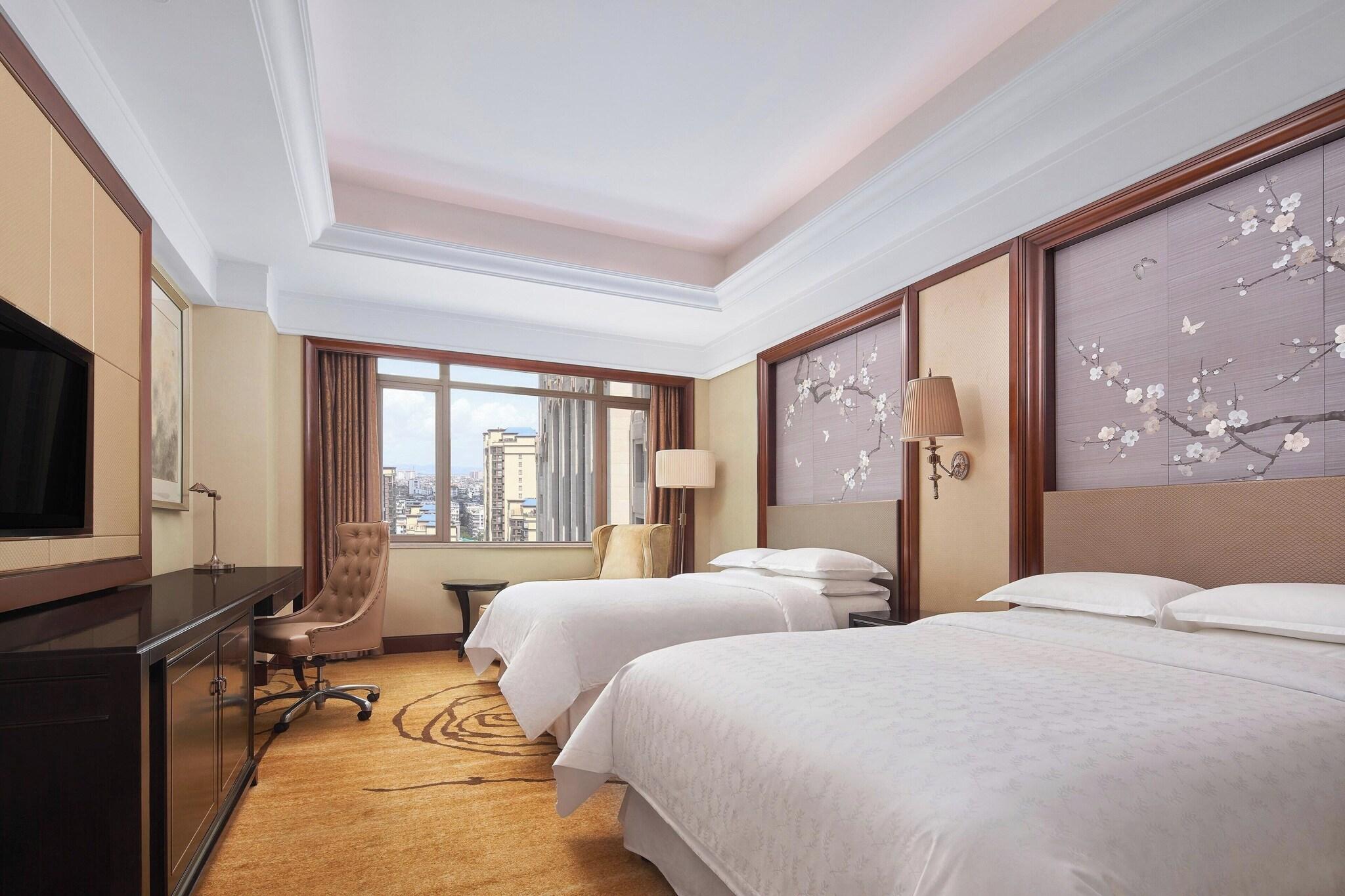 Room, Quadruple, City View