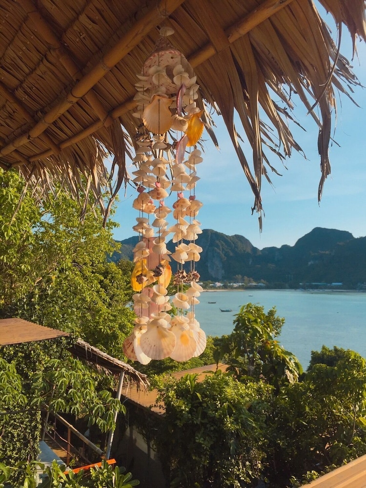 PHI PHI SEA SKY RESORT 27/66