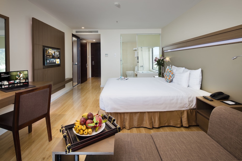 King Town Grand Hotel & Wedding Center 7/59