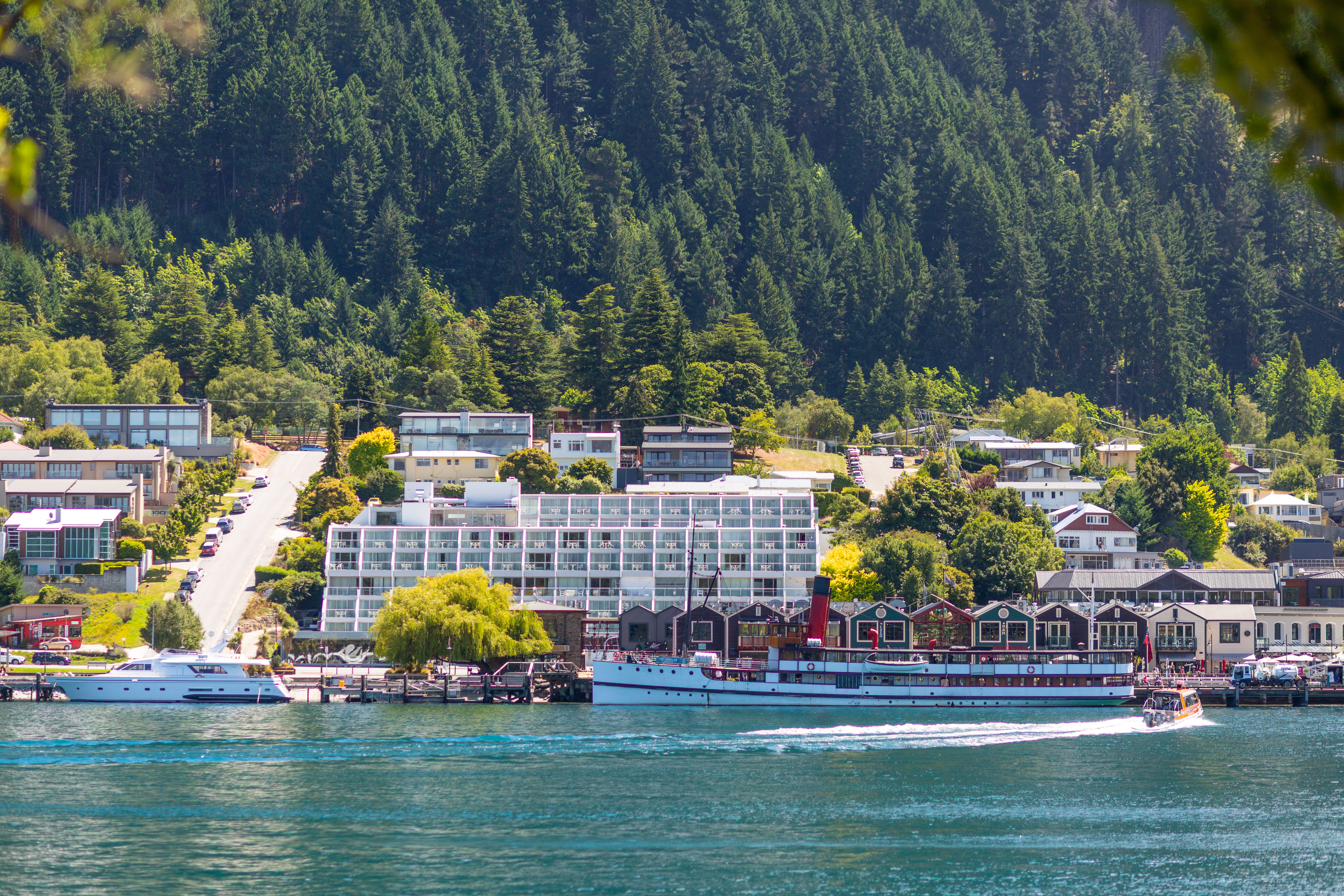 Crowne Plaza Hotel Queenstown 69/71