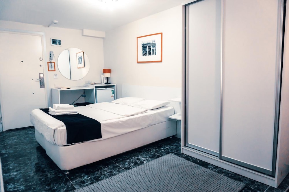 Arkem 2 Hotel 24/66