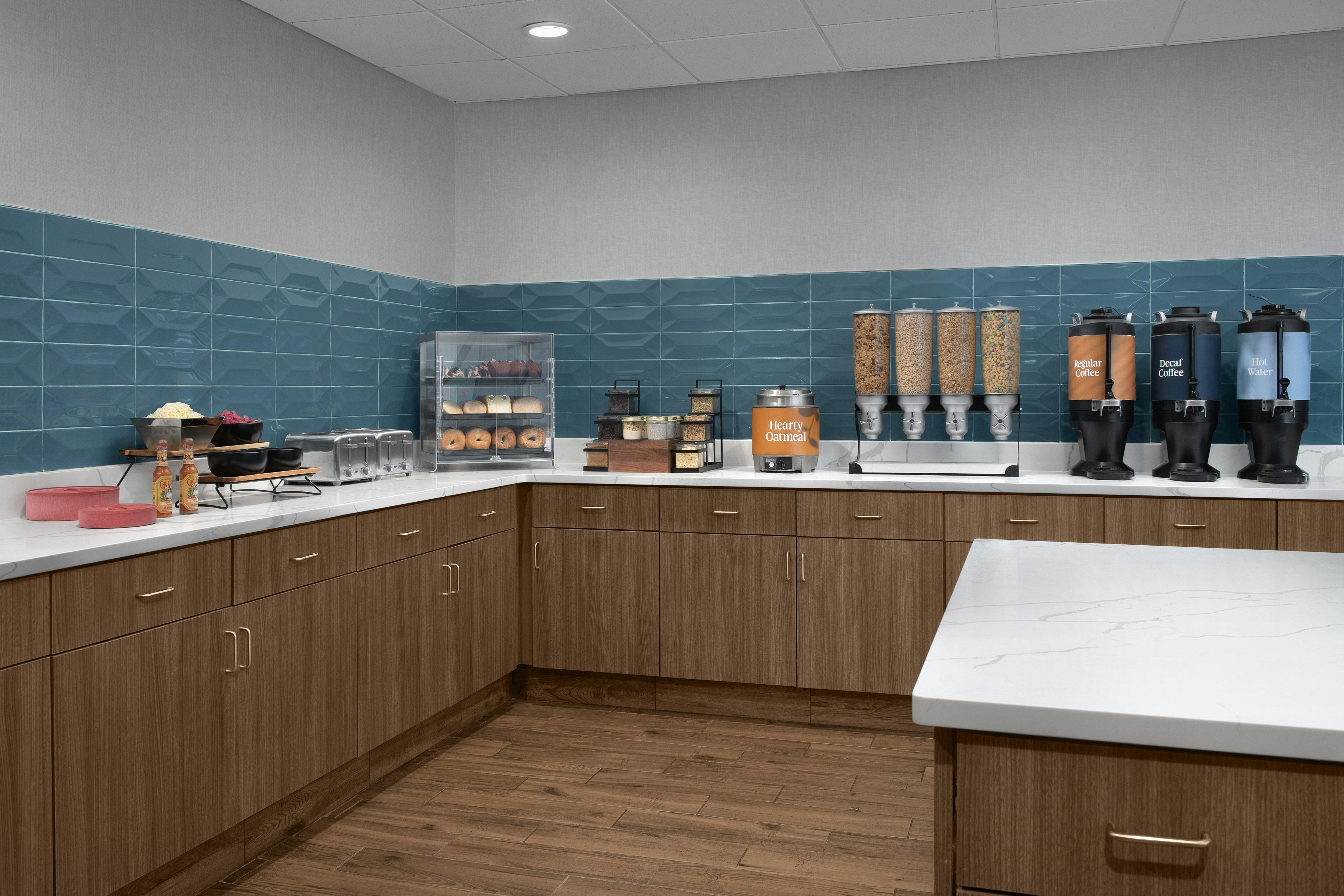 Homewood Suites By Hilton Newark Cranford 35/53