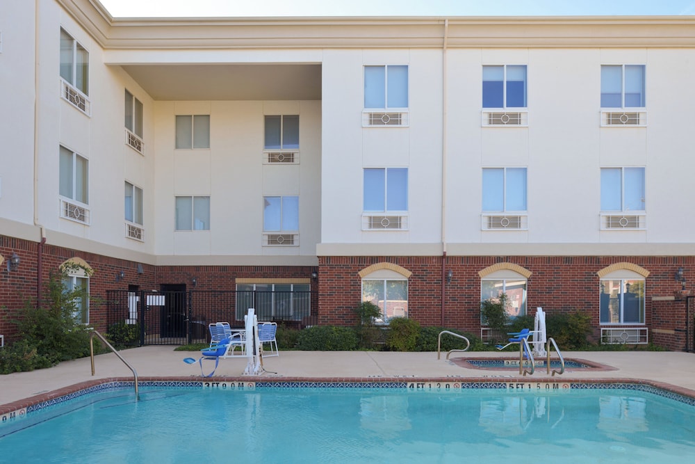 Holiday Inn Express Hotel And Suites Abilene Mall South 4/75