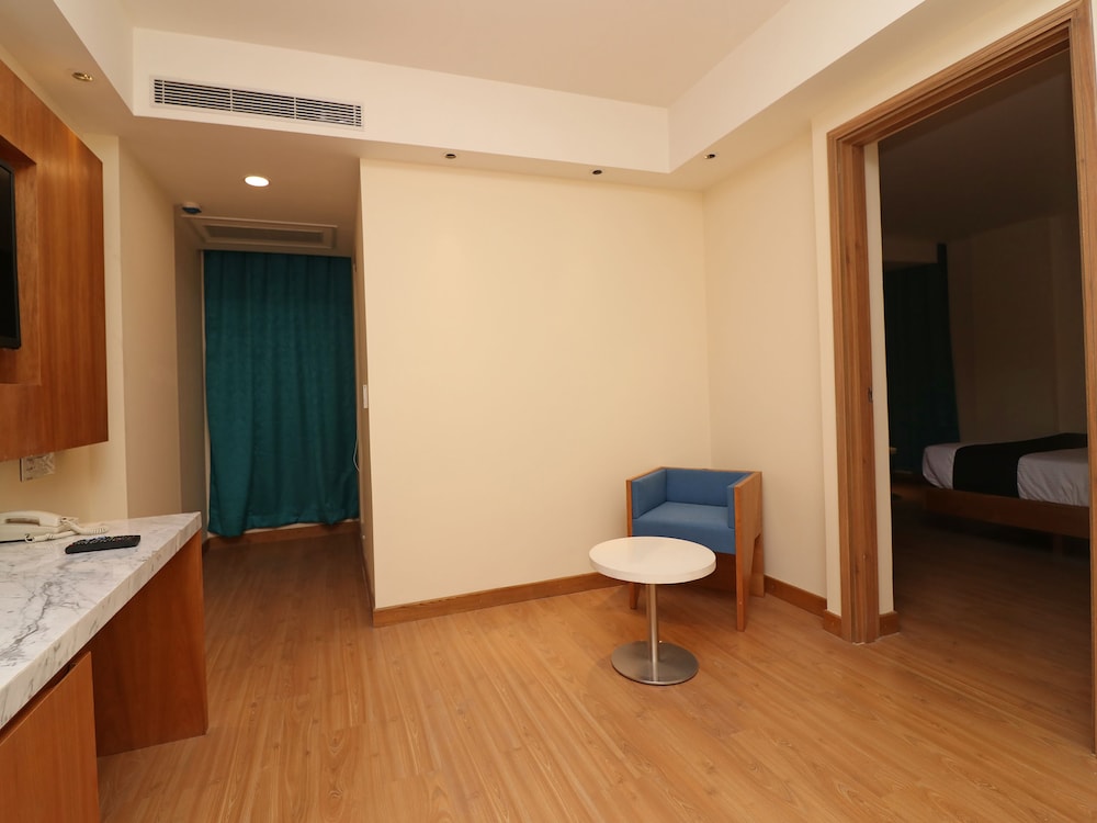 The Orion Plaza 26/50