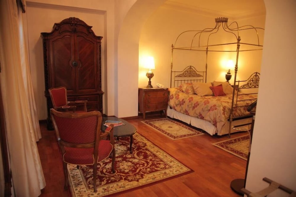 Parador Santa Maria La Real 19/36