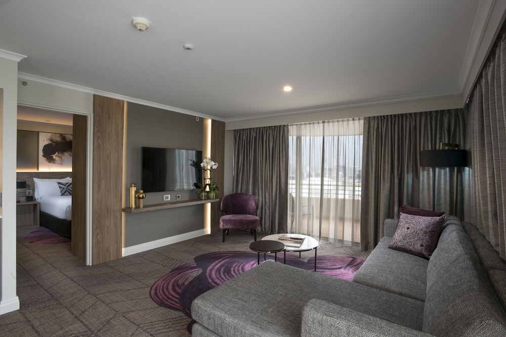 Rydges South Bank 44/68