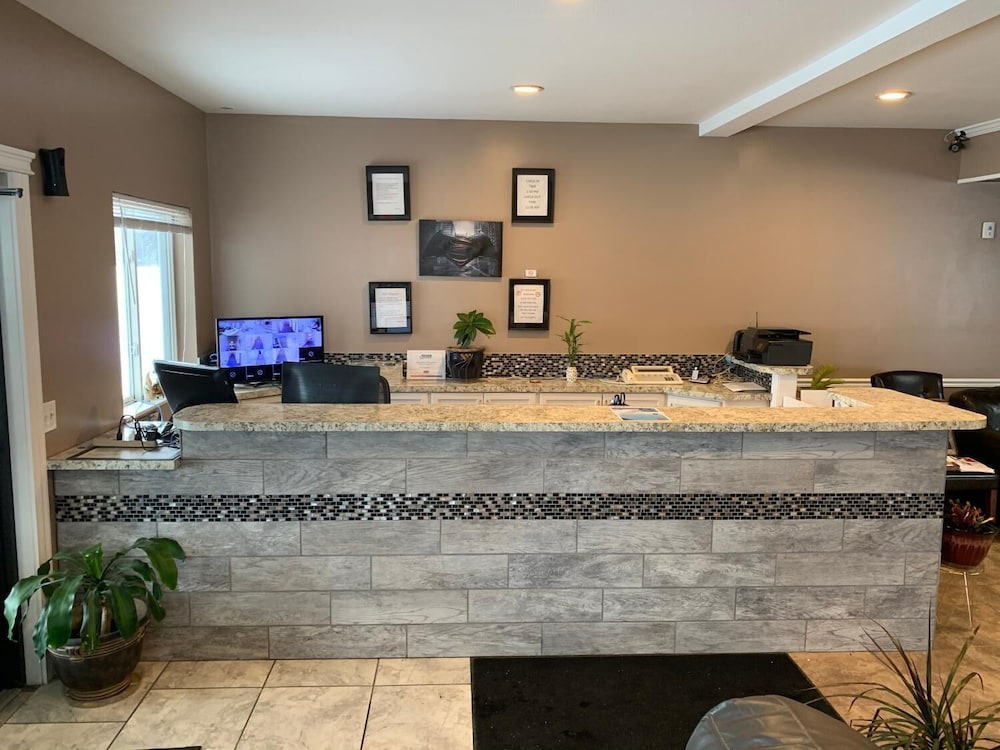 Americas Best Value Inn Gaylord 8/42
