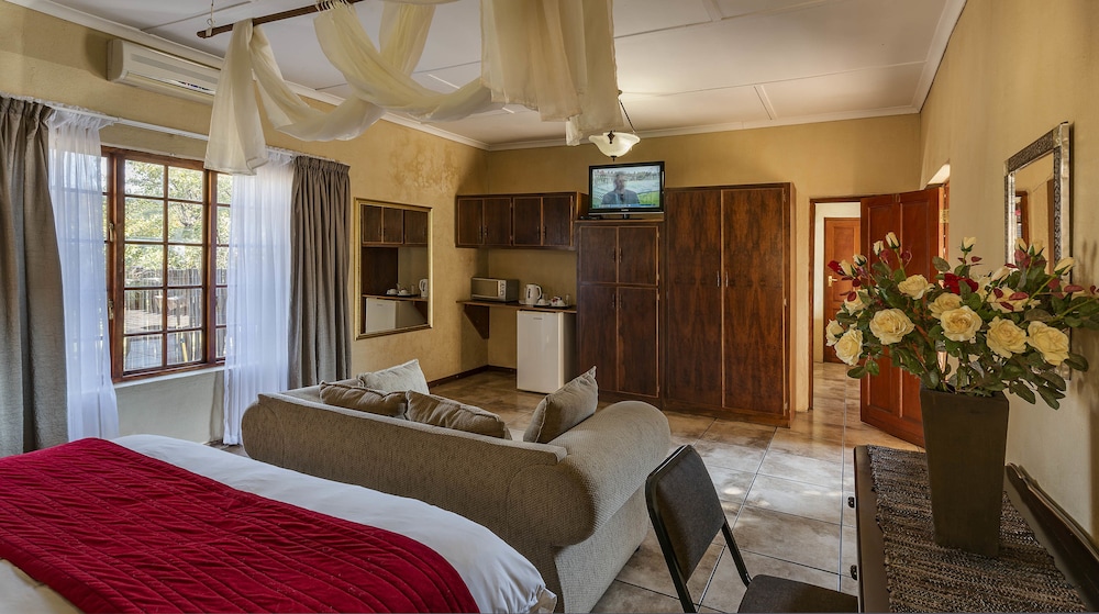 Kuruman Inn by Country Hotels 11/42