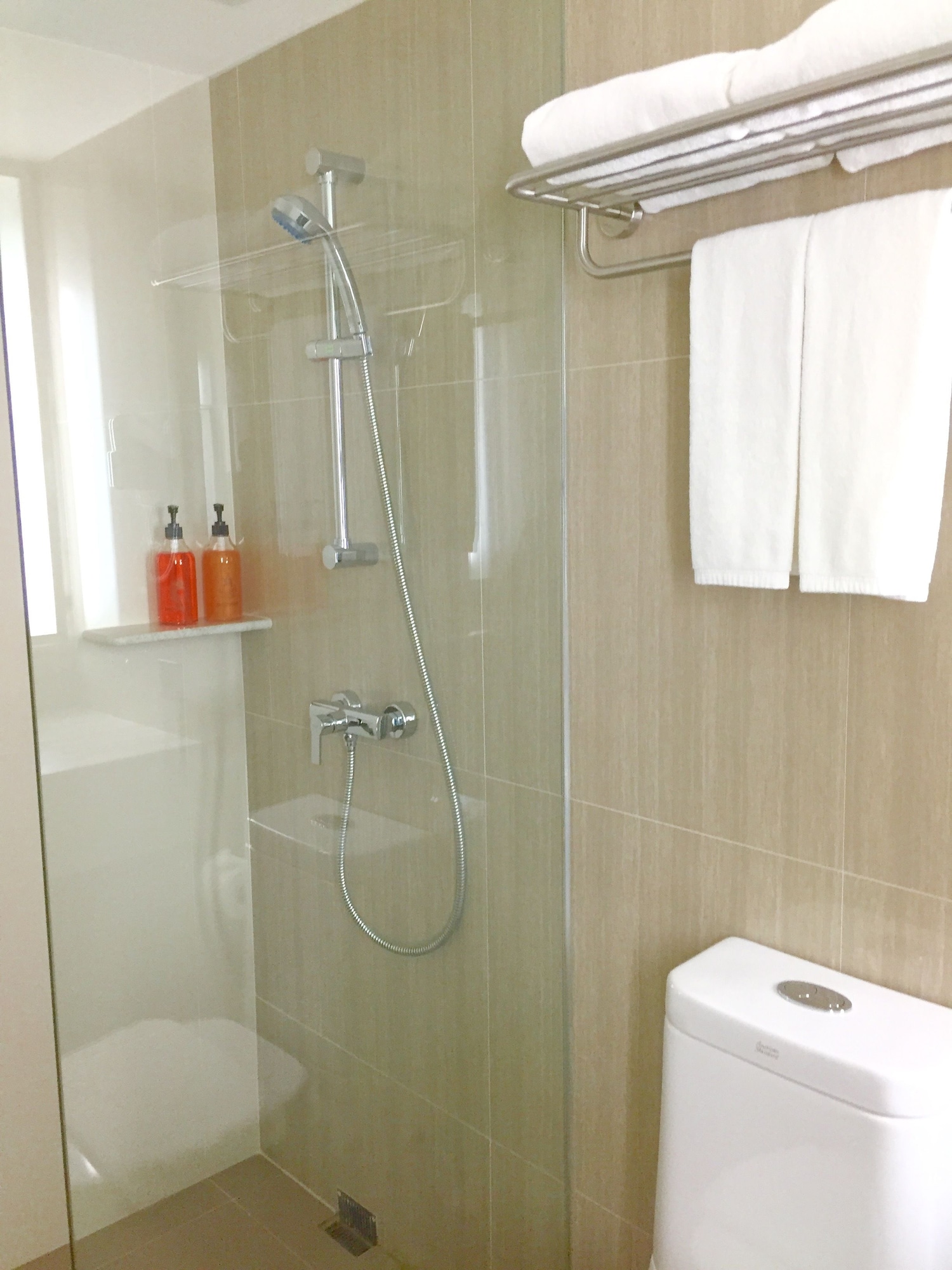 غرفة ديلوكس بسرير كوين، Indra Regent Hotel 6/8