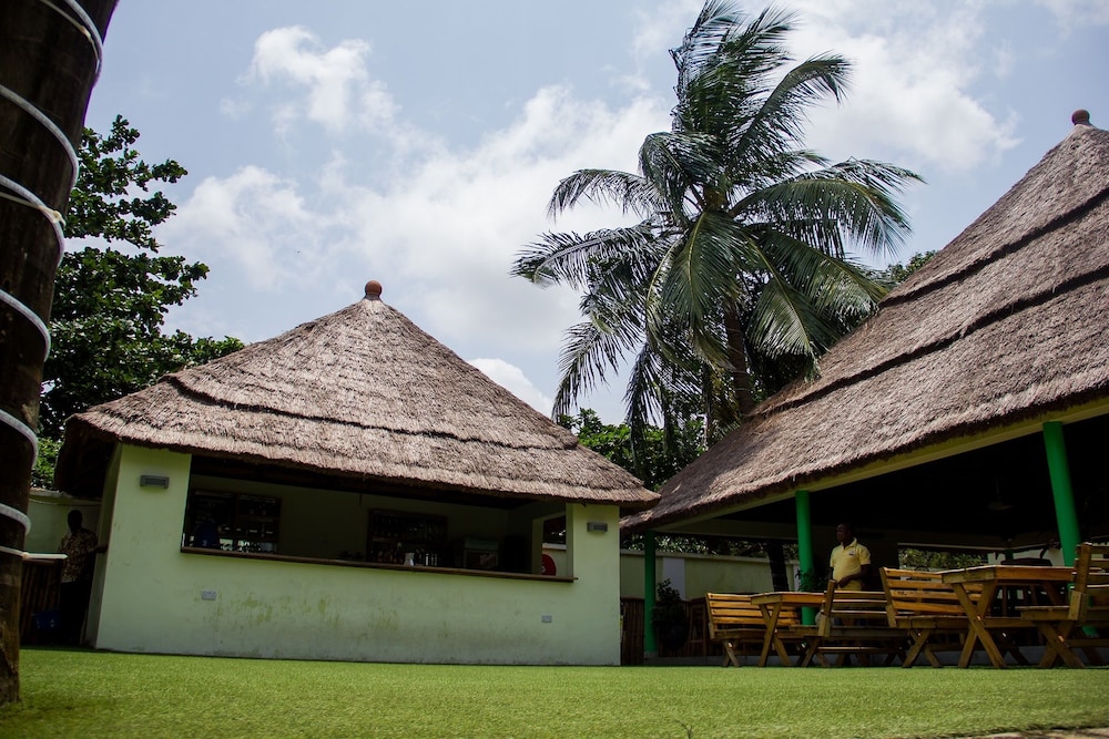 Island Heights Hotel 26/32