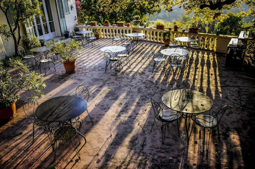 Hotel La Bellaudiere 26/37