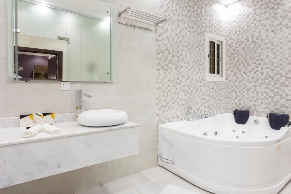 شقق ديور إن الفندقية(Dior Inn serviced apartments) 25/27