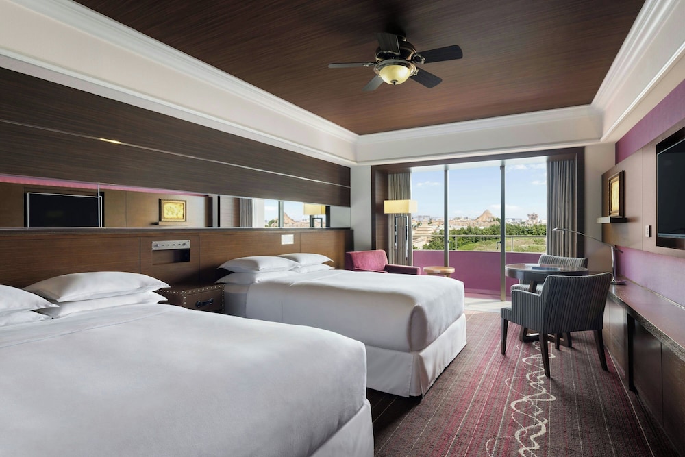 Club, 2 Double Beds