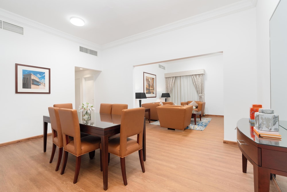 Golden Sands Hotel and Residences 50/71