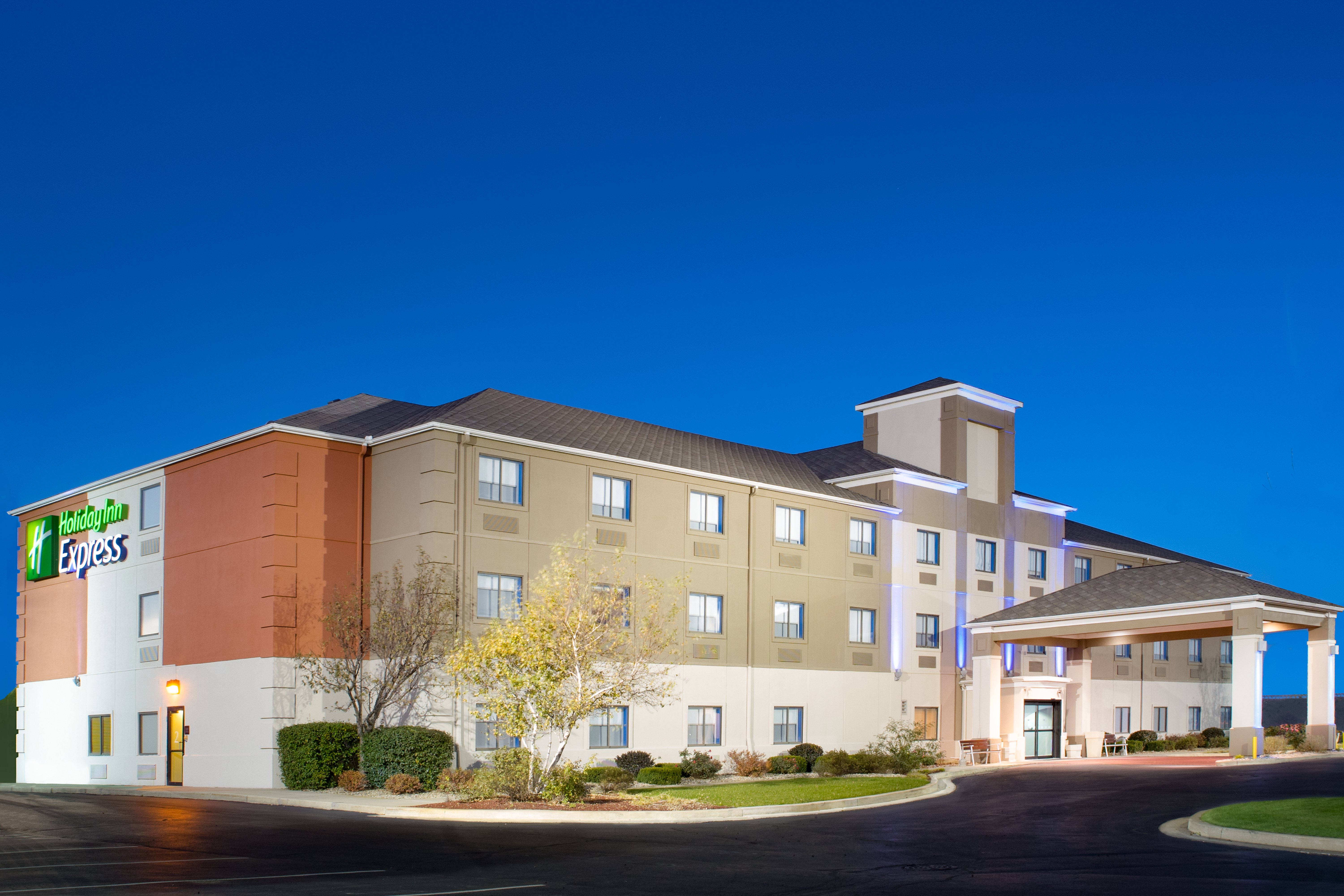 Holiday Inn Express Howe (Sturgis, Mi) 4/49
